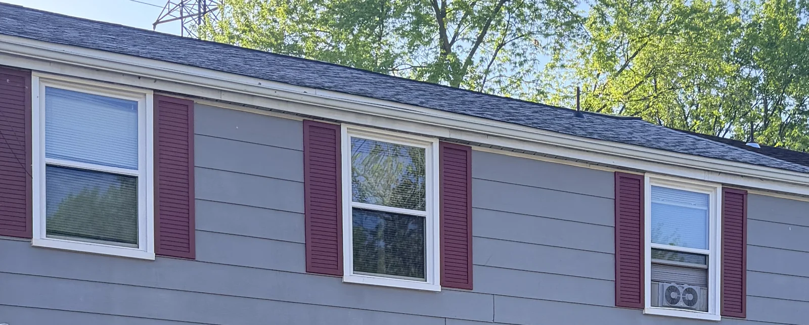 Front roof and upper elevation detail